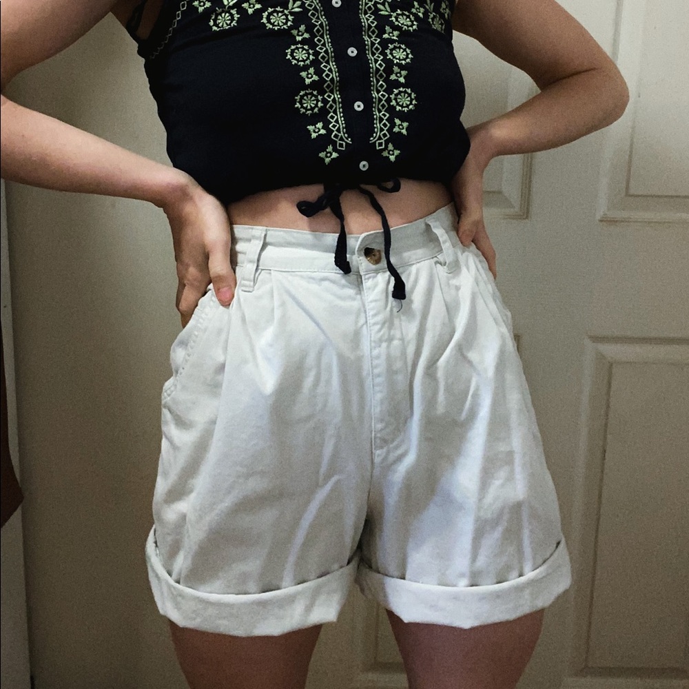 Vintage high waisted chino shorts